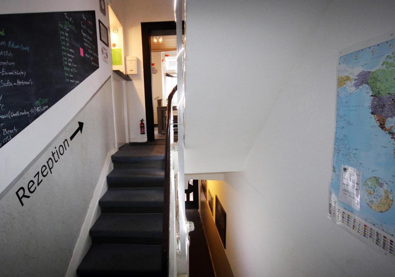 The Penny Pincher Inn โคโลญ ภายนอก รูปภาพ